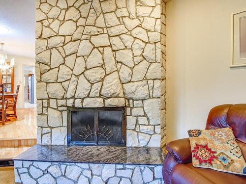 2841 Roseborough Ave, Port Alberni, BC - Indoor Photo Showing Living Room With Fireplace