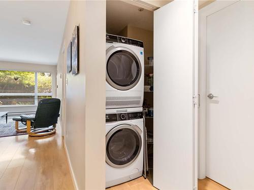 107-787 Tyee Rd, Victoria, BC - Indoor Photo Showing Laundry Room