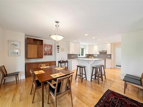 3048 Phillips Rd, Sooke, BC - Indoor Photo Showing Dining Room