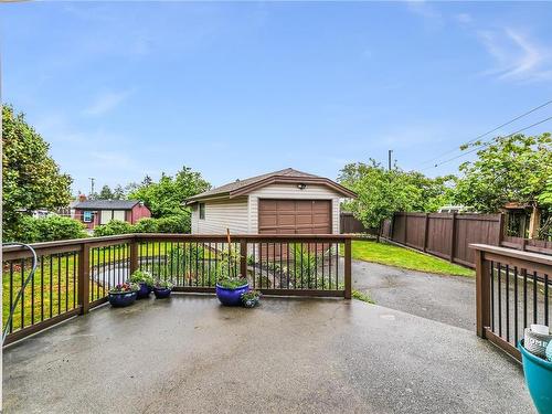 624 Howard Ave, Nanaimo, BC - Outdoor With Deck Patio Veranda With Exterior