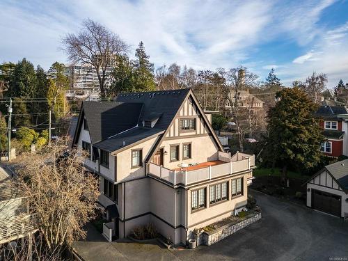 1030 St. Charles St, Victoria, BC - Outdoor