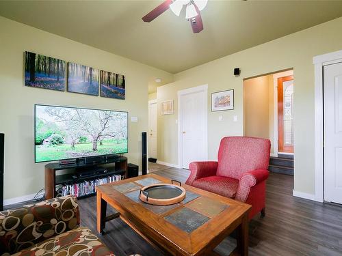 4116 Orchard Cir, Nanaimo, BC - Indoor Photo Showing Dining Room