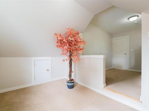 4116 Orchard Cir, Nanaimo, BC - Indoor Photo Showing Other Room