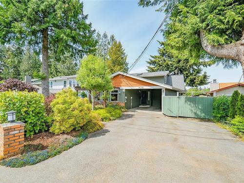 4116 Orchard Cir, Nanaimo, BC - Outdoor With Deck Patio Veranda