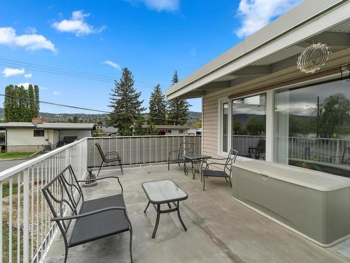 293 Cypress Ave, Kamloops, BC - Outdoor With Deck Patio Veranda