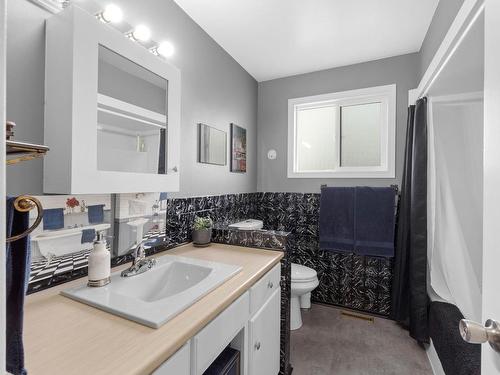 293 Cypress Ave, Kamloops, BC - Indoor Photo Showing Bathroom