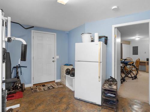 293 Cypress Ave, Kamloops, BC - Indoor Photo Showing Kitchen