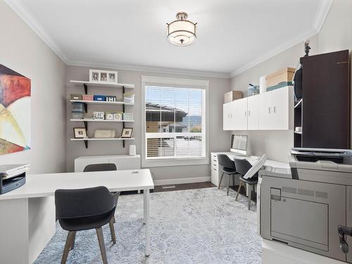 3025 Visao Court, Kamloops, BC - Indoor Photo Showing Laundry Room