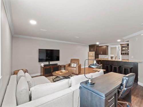 3025 Visao Court, Kamloops, BC - Indoor Photo Showing Living Room