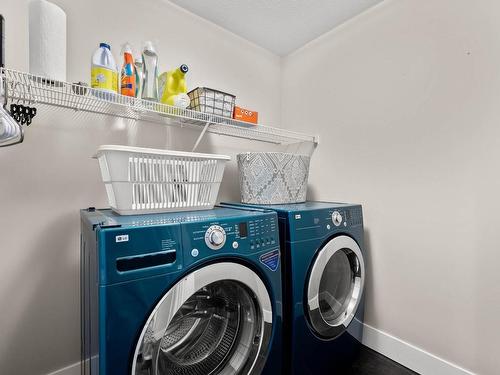 27-460 Azure Place, Kamloops, BC - Indoor Photo Showing Laundry Room