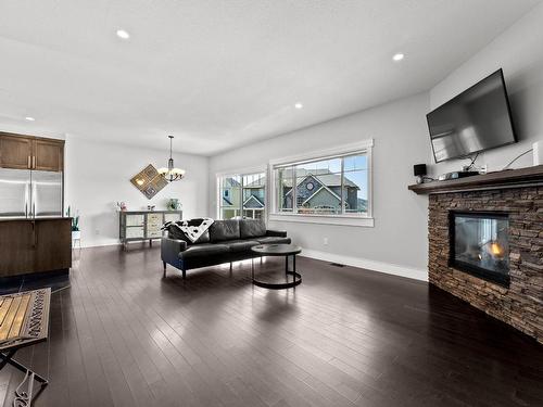 27-460 Azure Place, Kamloops, BC - Indoor Photo Showing Living Room With Fireplace