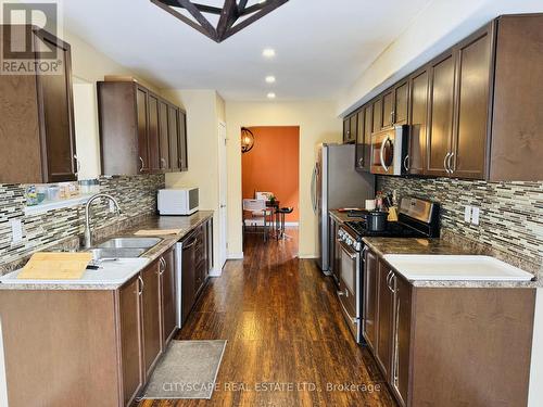 45 Lisbeth Crescent, Kawartha Lakes, ON - Indoor Photo Showing Kitchen With Double Sink