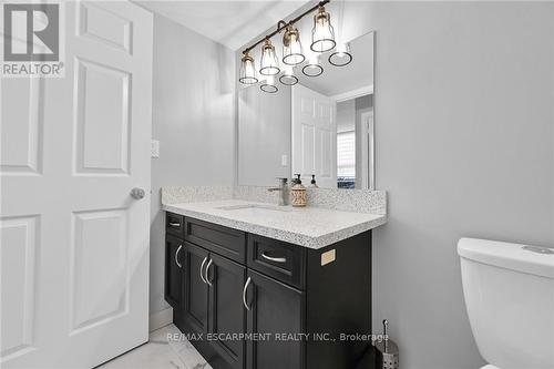 109 - 99 Donn Avenue, Hamilton, ON - Indoor Photo Showing Bathroom