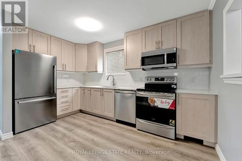 273 Normanhurst Avenue, Hamilton, ON - Indoor Photo Showing Kitchen