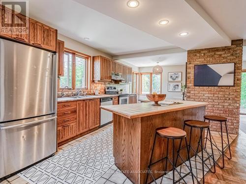 5400 Wellington Rd 52, Erin, ON - Indoor Photo Showing Kitchen With Double Sink