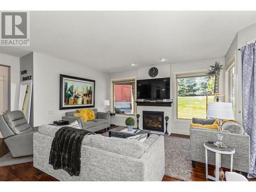 4145 Solana Place, West Kelowna, BC - Indoor Photo Showing Living Room With Fireplace