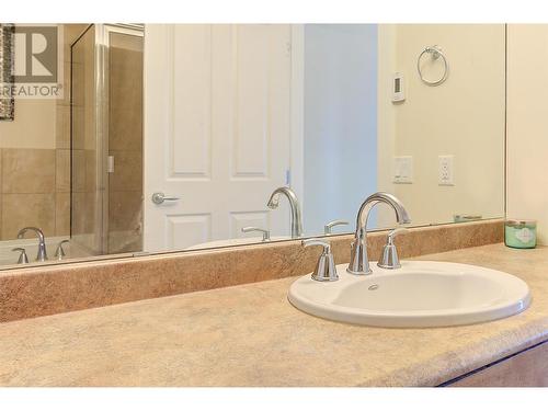 2532 Shoreline Drive Unit# 318, Lake Country, BC - Indoor Photo Showing Bathroom