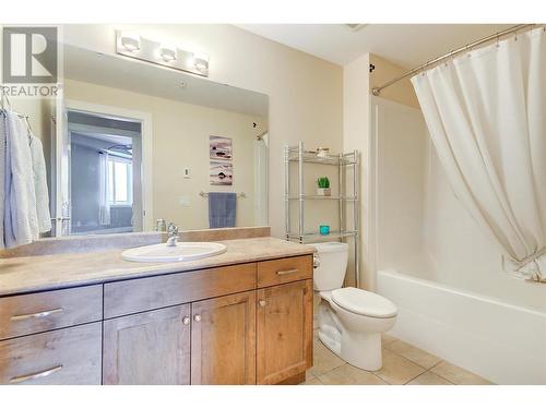 2532 Shoreline Drive Unit# 318, Lake Country, BC - Indoor Photo Showing Bathroom