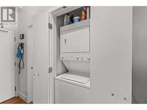1289 Ellis Street Unit# 313, Kelowna, BC - Indoor Photo Showing Laundry Room