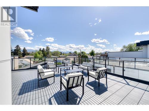 1034 Martin Avenue Unit# 4, Kelowna, BC - Outdoor With Deck Patio Veranda