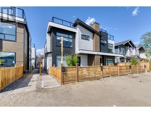 1034 Martin Avenue Unit# 4, Kelowna, BC - Outdoor