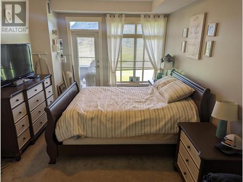 3545 Carrington Road Unit# 402, West Kelowna, BC - Indoor Photo Showing Bedroom