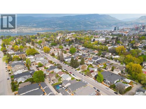 819 Cadder Avenue, Kelowna, BC - Outdoor With View