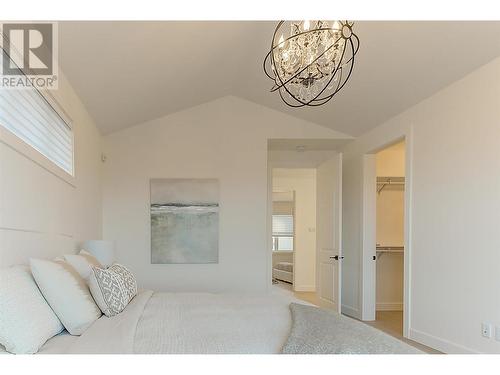 4956 Bucktail Lane, Kelowna, BC - Indoor Photo Showing Bedroom
