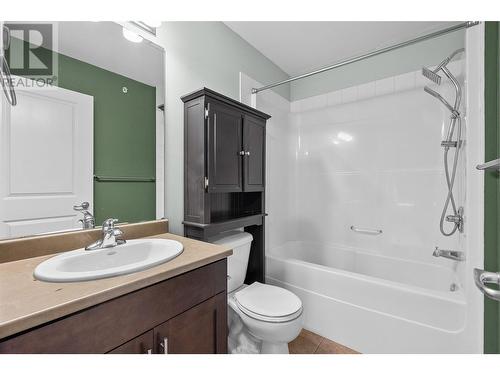 151 Taylor Road Unit# 317, Kelowna, BC - Indoor Photo Showing Bathroom