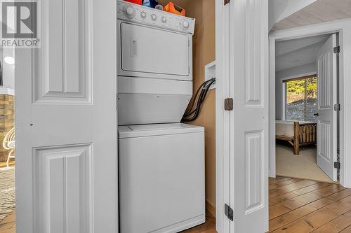 6952 Terazona Drive Unit# 408, Kelowna, BC - Indoor Photo Showing Laundry Room