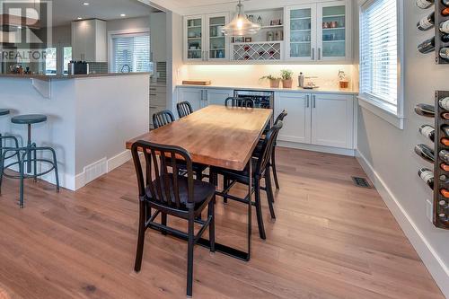 485 Curlew Drive, Kelowna, BC - Indoor Photo Showing Dining Room