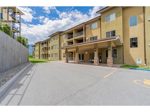 921 Spillway Road Unit# 309A, Oliver, BC - Outdoor With Facade