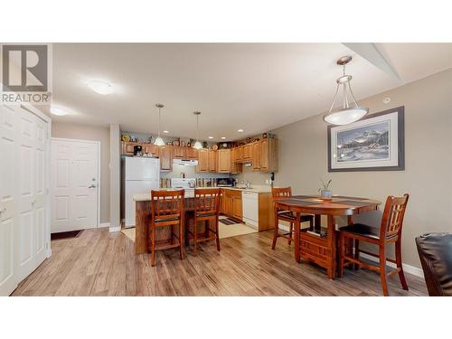 921 Spillway Road Unit# 309A, Oliver, BC - Indoor Photo Showing Dining Room