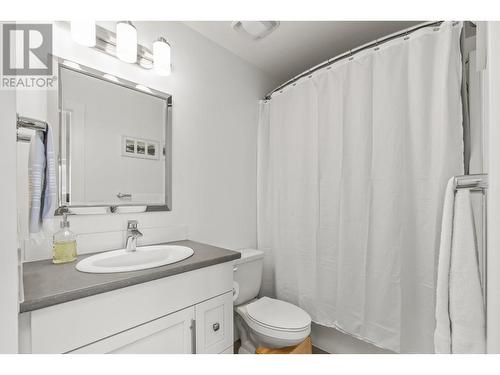 3620 Brown Road Unit# 21, West Kelowna, BC - Indoor Photo Showing Bathroom