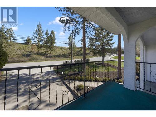1535 Crawford Road Lot# 122, Kelowna, BC - Outdoor With Balcony