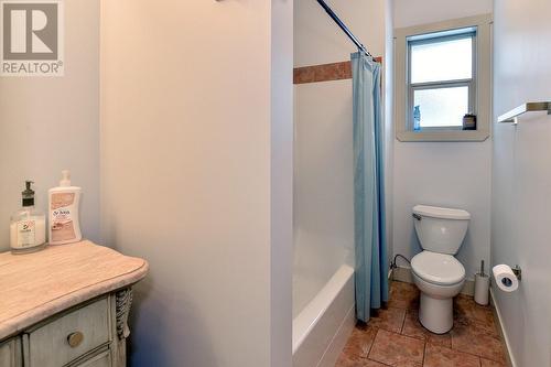 11617 Pretty Road, Lake Country, BC - Indoor Photo Showing Bathroom