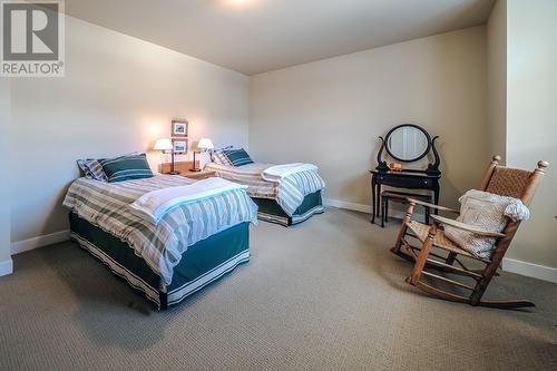 570 Sarsons Road Unit# 8 Lot# 40, Kelowna, BC - Indoor Photo Showing Bedroom