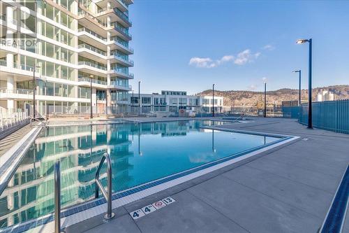 1181 Sunset Drive Unit# 706, Kelowna, BC - Outdoor With In Ground Pool With Balcony