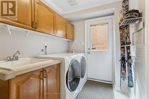 391 March Crescent, Oakville, ON - Indoor Photo Showing Laundry Room