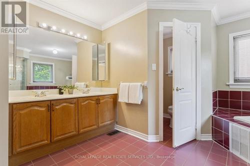 391 March Crescent, Oakville (River Oaks), ON - Indoor Photo Showing Bathroom