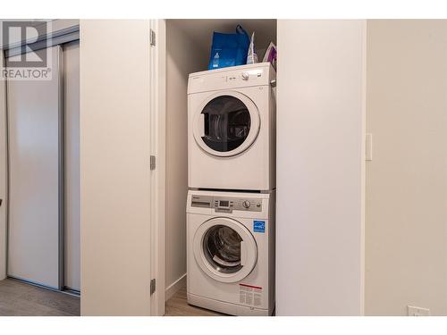 655 Academy Way Unit# 212, Kelowna, BC - Indoor Photo Showing Laundry Room