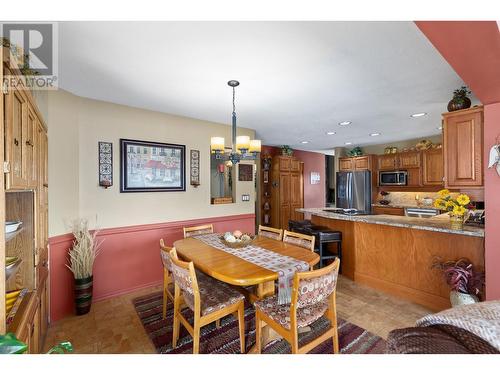 482 Clifton Road N, Kelowna, BC - Indoor Photo Showing Dining Room