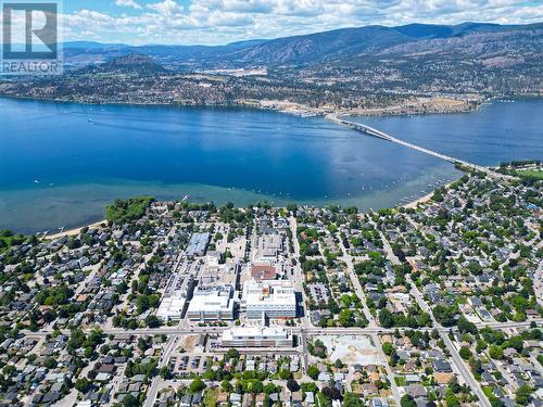 2220 Burnett Street, Kelowna, BC - Outdoor With Body Of Water With View