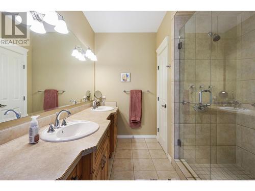 659 Arbor View Drive Lot# 29, Kelowna, BC - Indoor Photo Showing Bathroom