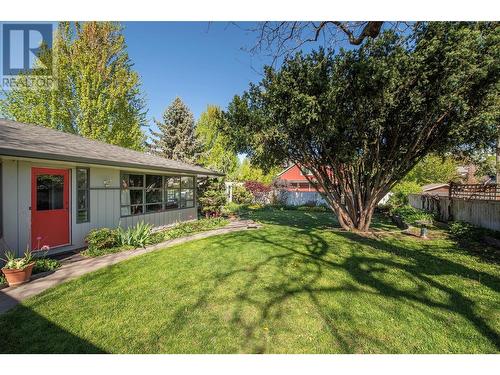 2021 Abbott Street, Kelowna, BC - Outdoor