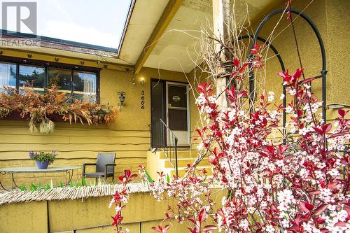 3606 Old Okanagan Highway, West Kelowna, BC - Outdoor