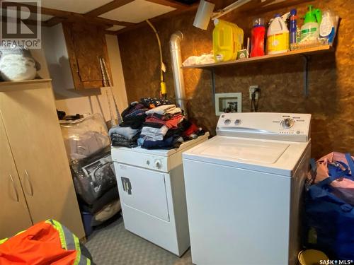 185 Roslyn Avenue, Yorkton, SK - Indoor Photo Showing Laundry Room