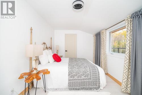 28034 Highway 41, Greater Madawaska, ON - Indoor Photo Showing Bedroom