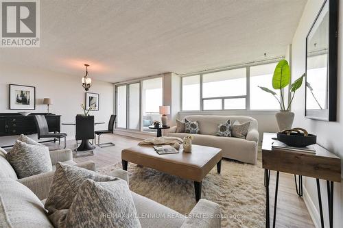 1405 - 14 Neilson Drive, Toronto, ON - Indoor Photo Showing Living Room