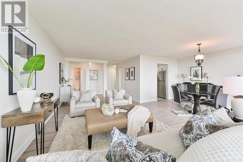 1405 - 14 Neilson Drive, Toronto, ON - Indoor Photo Showing Living Room